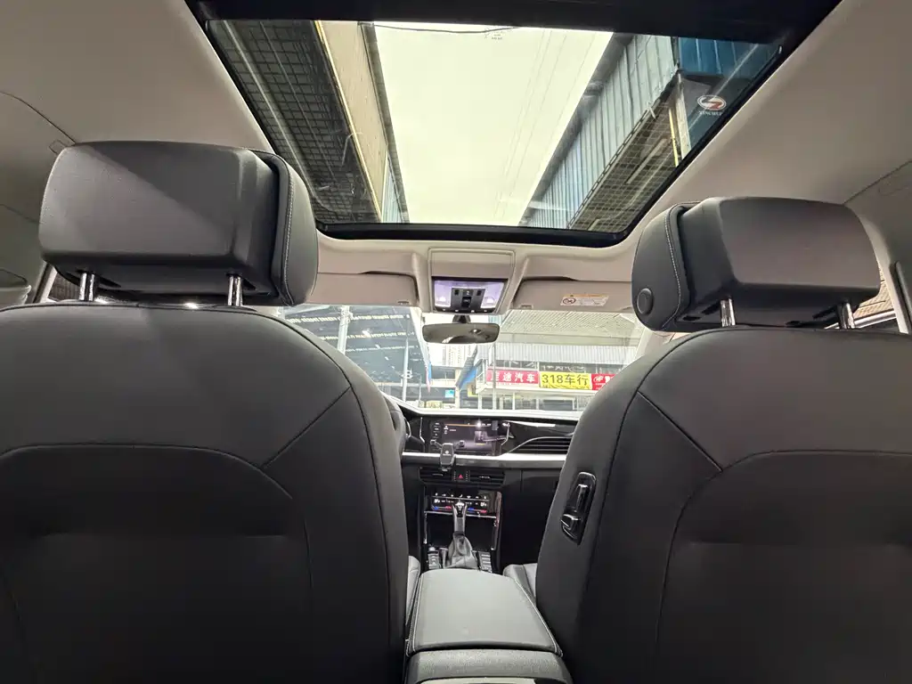 Volkswagen Passat 2025 Model Outstanding 330TSI Elite Starry Sky Edition 2025 - thumbnail 19