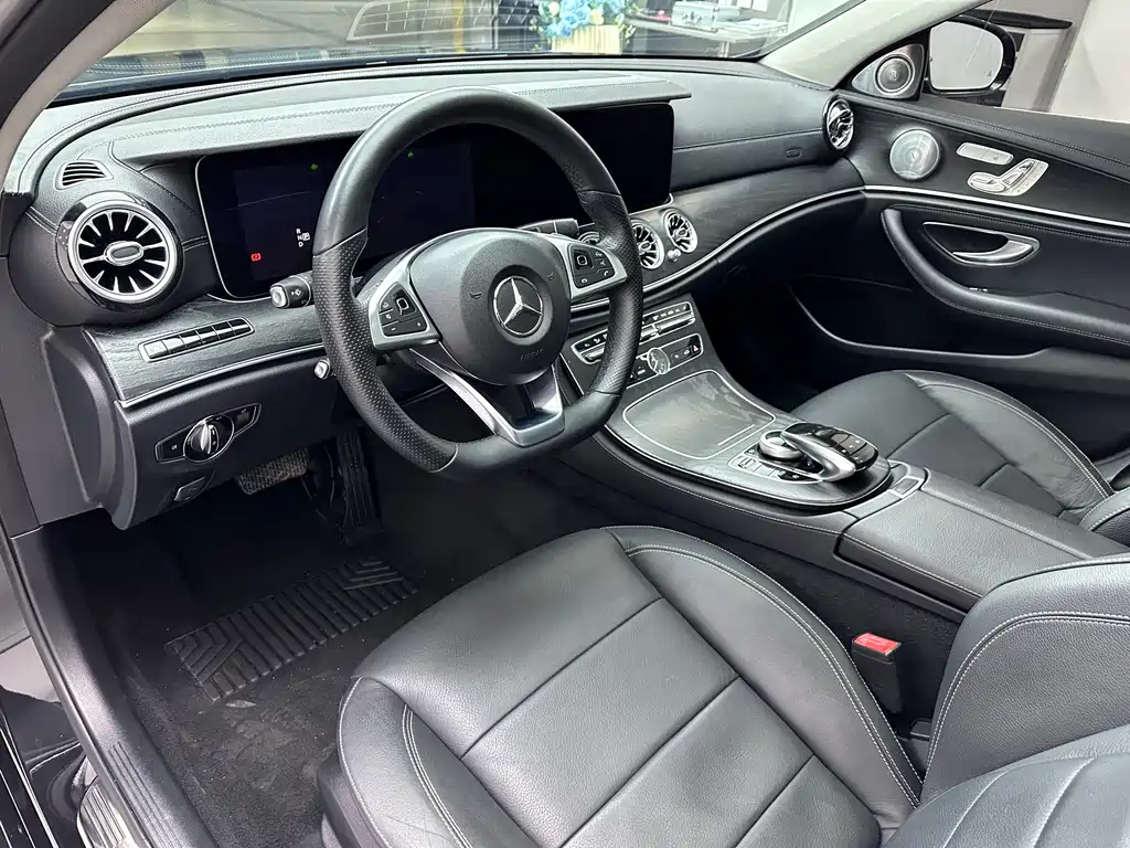 Mercedes-Benz Mercedes-Benz E-Class 2018 Model Year Facelift E 320 L Sport 4MATIC 2018 - thumbnail 18