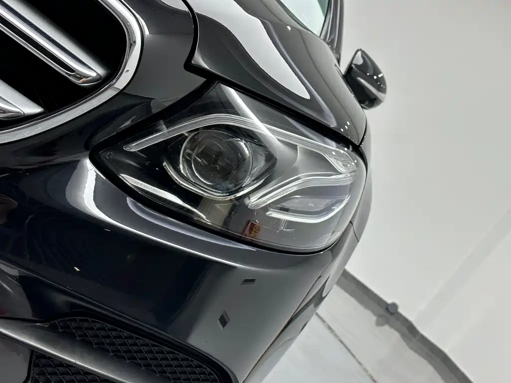 Mercedes-Benz Mercedes-Benz E-Class 2018 Model Year Facelift E 320 L Sport 4MATIC 2018 - thumbnail 26