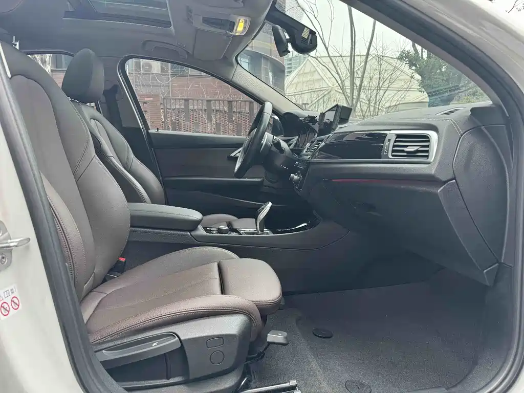 BMW BMW 1 Series 2020 125i M Sport Package 2020 - thumbnail 10