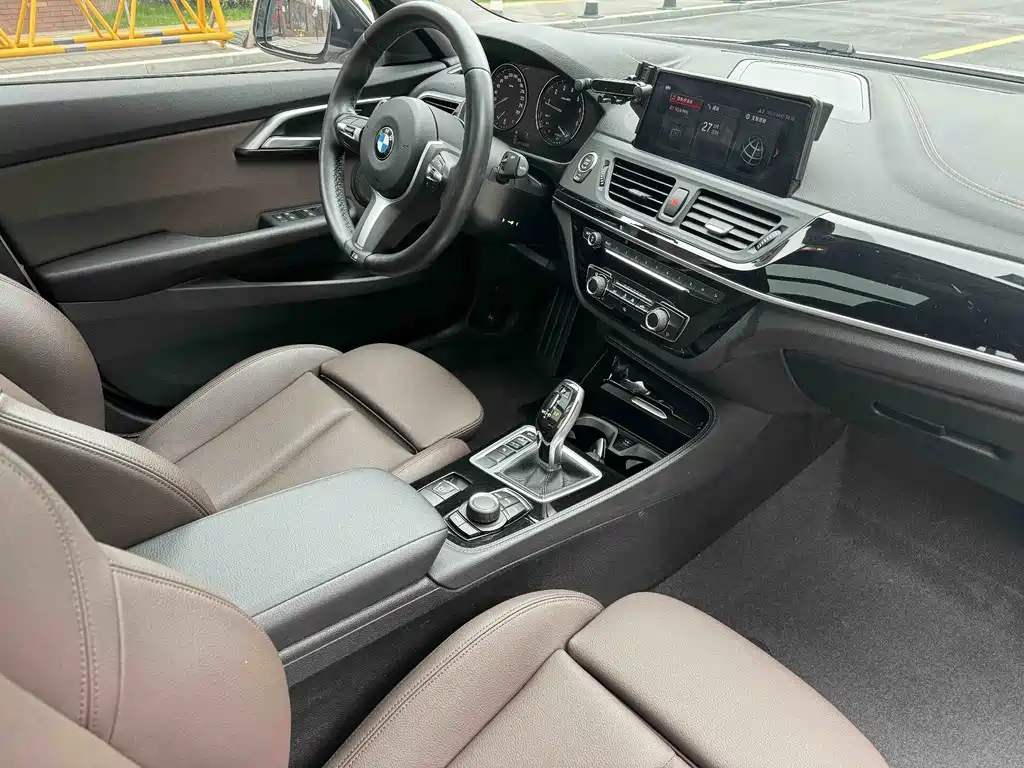BMW BMW 1 Series 2020 125i M Sport Package 2020 - thumbnail 11