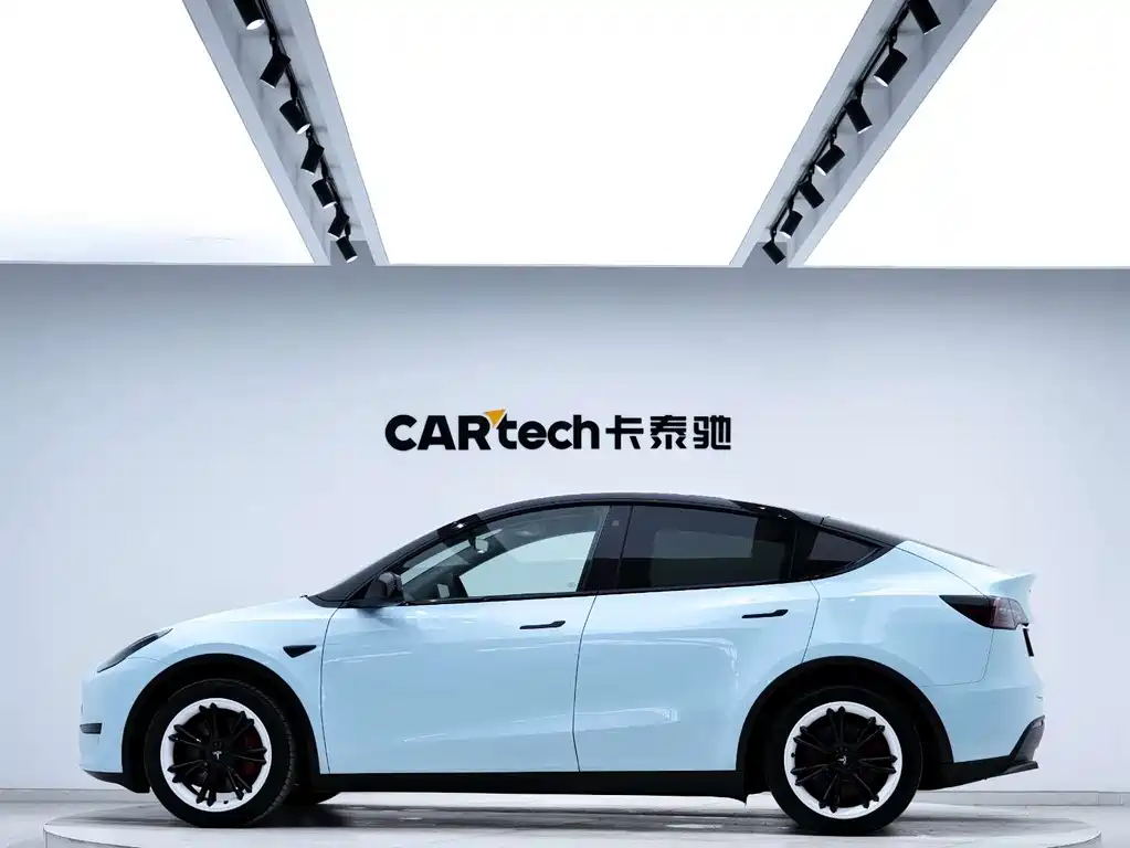 Tesla Model Y 2022 Rear-Wheel Drive 2023 - thumbnail 4