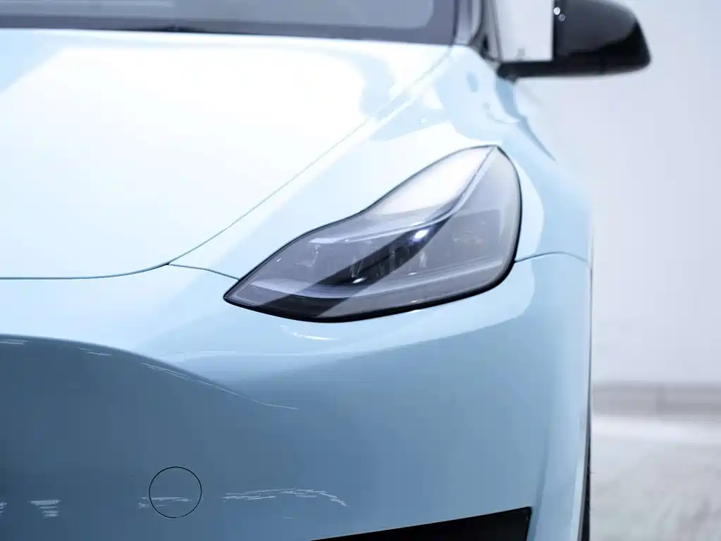 Tesla Model Y 2022 Rear-Wheel Drive 2023 - thumbnail 9