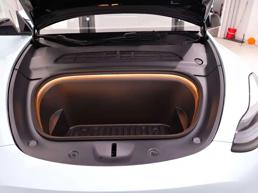 Tesla Model Y 2022 Rear-Wheel Drive 2023 - thumbnail 22