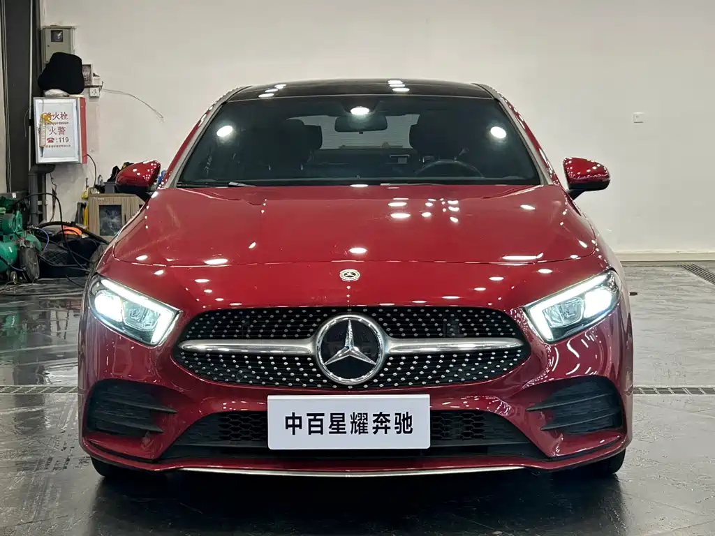 Mercedes-Benz Mercedes-Benz A-Class 2022 Facelift A 200 L Sport Sedan Fashion Edition 2023 - thumbnail 2