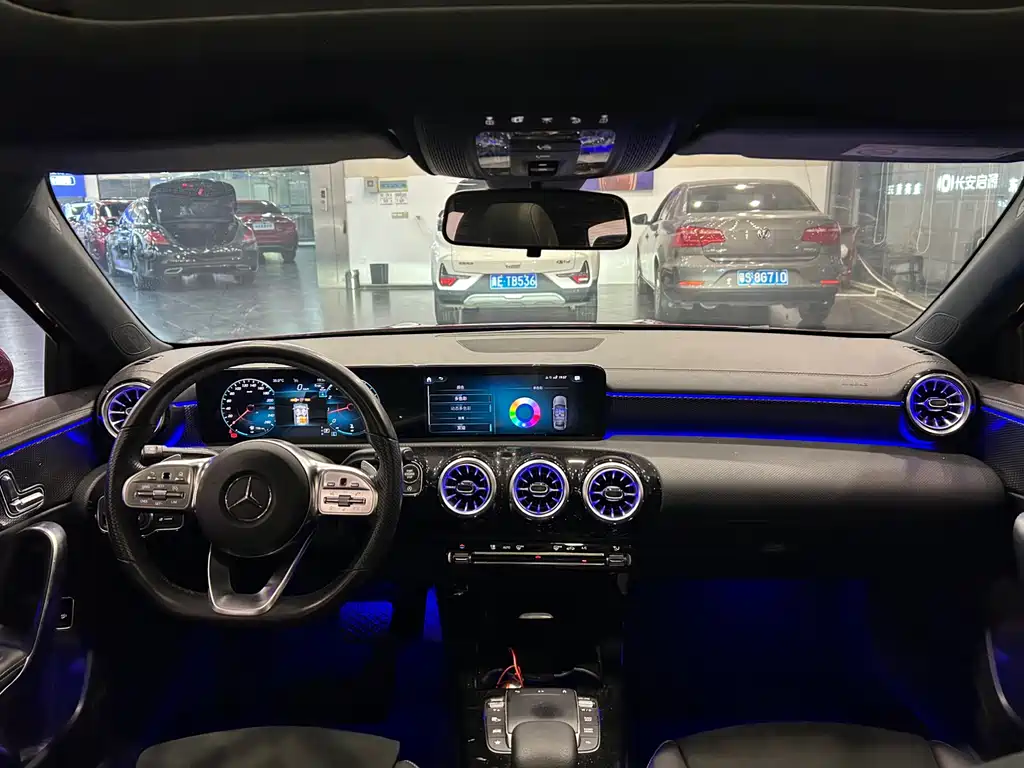 Mercedes-Benz Mercedes-Benz A-Class 2022 Facelift A 200 L Sport Sedan Fashion Edition 2023 - thumbnail 3