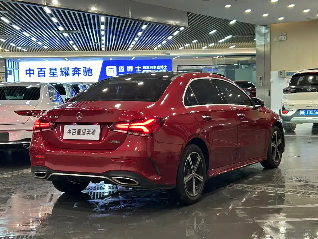 Mercedes-Benz Mercedes-Benz A-Class 2022 Facelift A 200 L Sport Sedan Fashion Edition 2023 - thumbnail 10