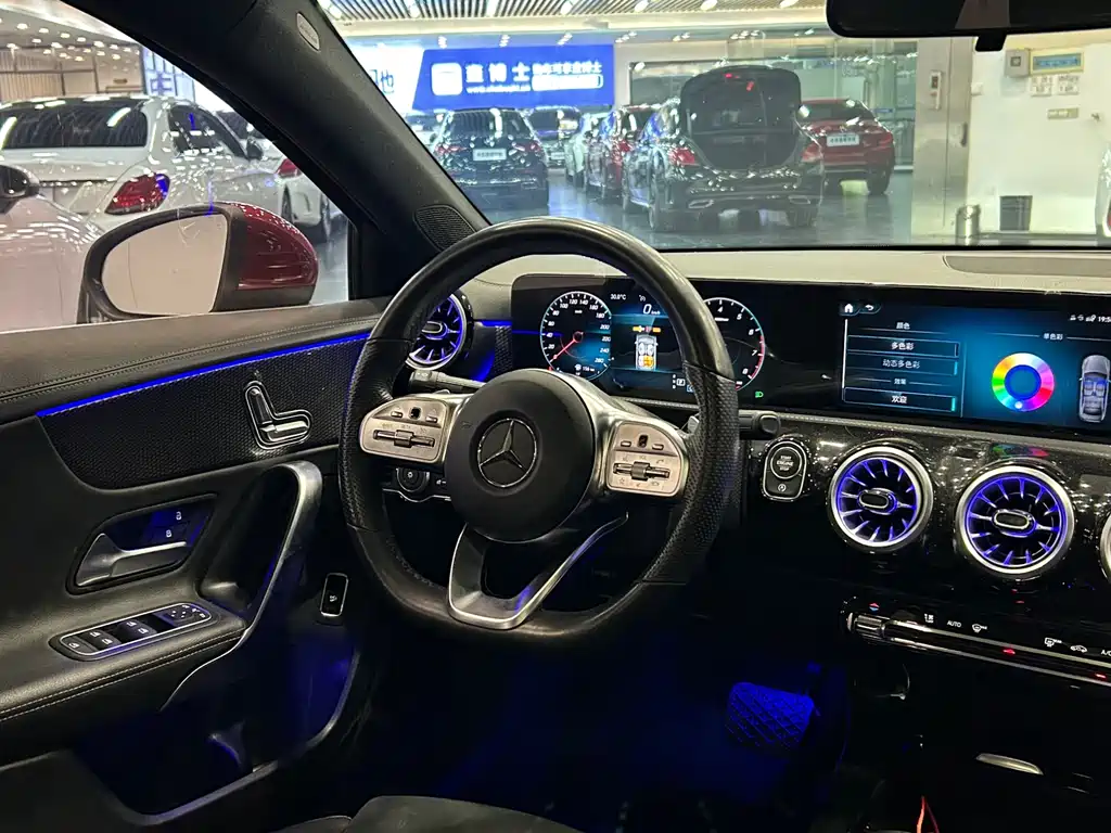 Mercedes-Benz Mercedes-Benz A-Class 2022 Facelift A 200 L Sport Sedan Fashion Edition 2023 - thumbnail 14