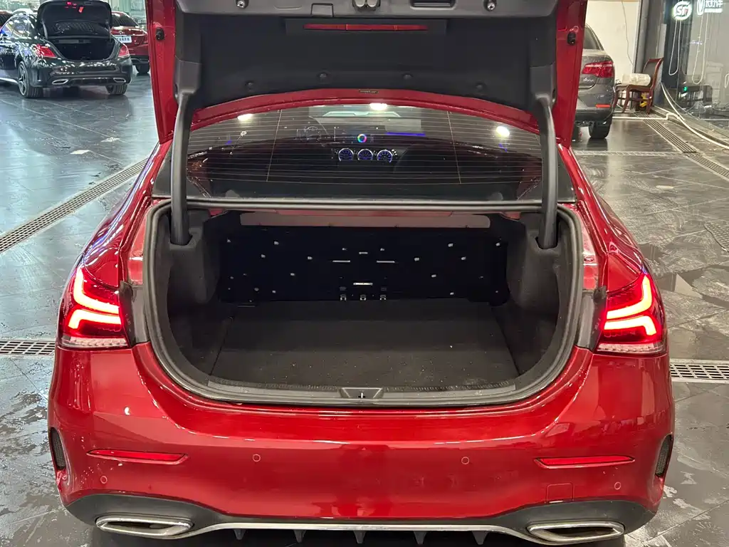 Mercedes-Benz Mercedes-Benz A-Class 2022 Facelift A 200 L Sport Sedan Fashion Edition 2023 - thumbnail 15