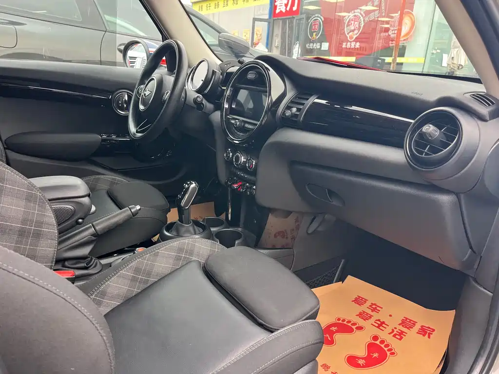 MINI MINI 2018 1.5T COOPER Classic Five-Door 2019 - thumbnail 6