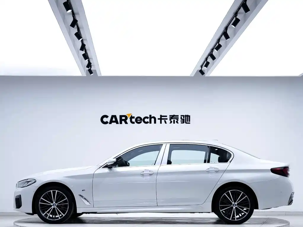 BMW BMW 5 Series 2023 530Li Leading Model M Sport Package 2024 - thumbnail 3