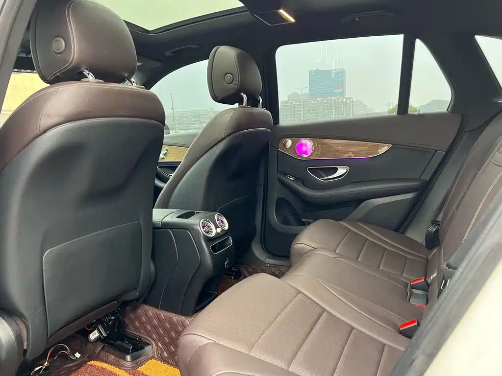 Mercedes-Benz Mercedes-Benz GLC 2021 GLC 260 L 4MATIC Sport Edition 2021 - thumbnail 8