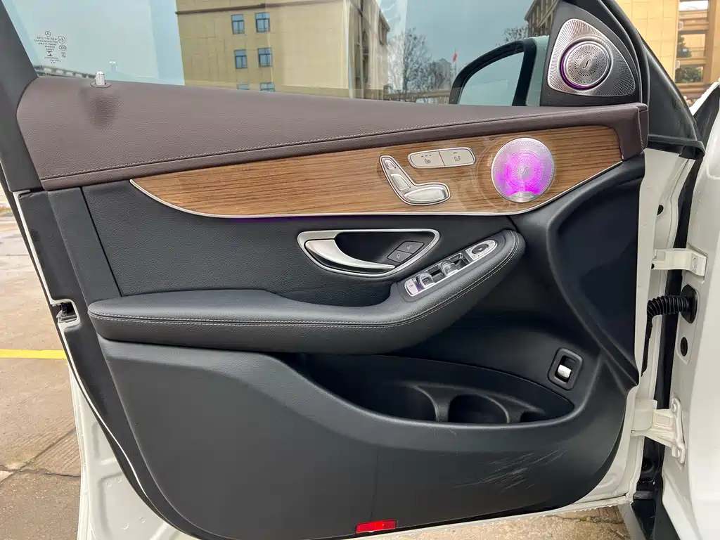 Mercedes-Benz Mercedes-Benz GLC 2021 GLC 260 L 4MATIC Sport Edition 2021 - thumbnail 15