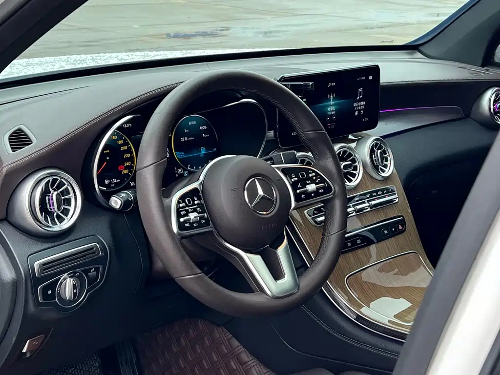 Mercedes-Benz Mercedes-Benz GLC 2021 GLC 260 L 4MATIC Sport Edition 2021 - thumbnail 28