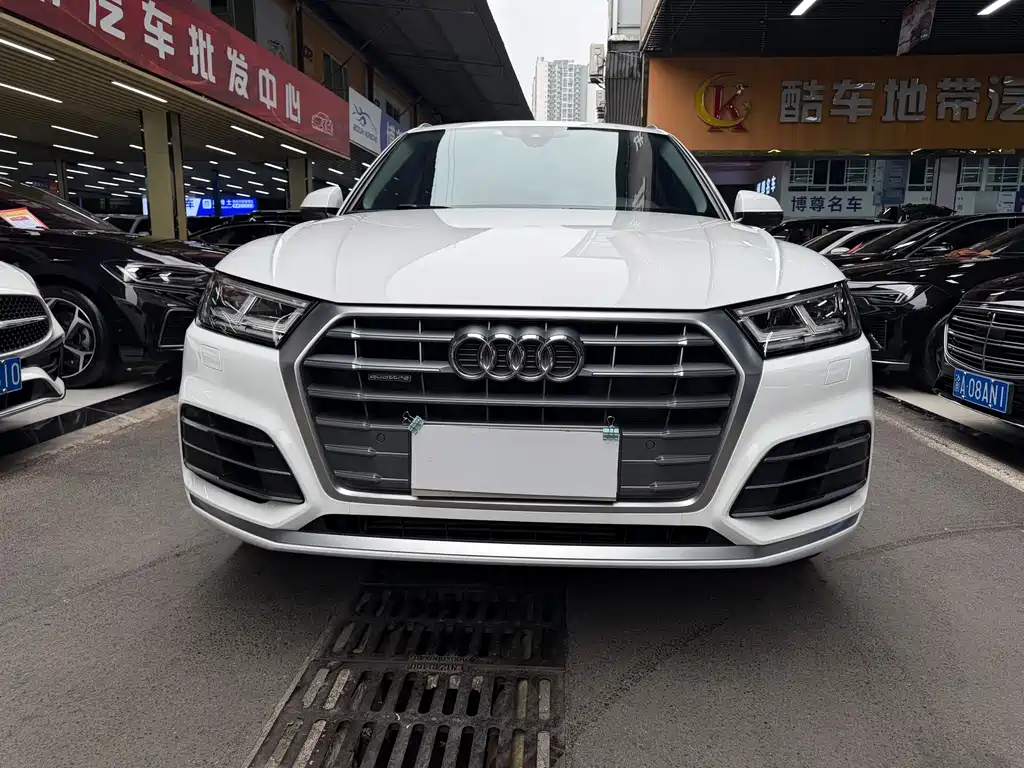 Audi Audi Q5L 2020 Facelift 40 TFSI Fashion Edition 2020 - thumbnail 2