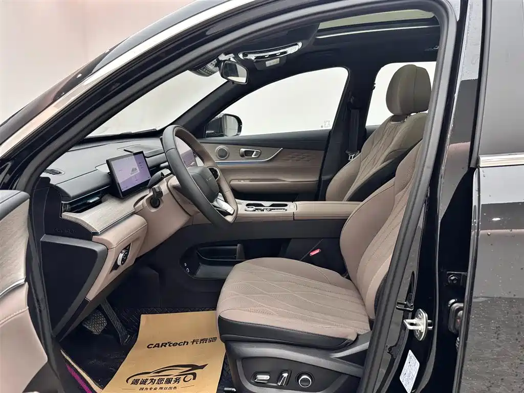 Chery Fengyun Chery Arrizo T8 2025 1.5T 130km Premium Edition 5-seater 2026 - thumbnail 8