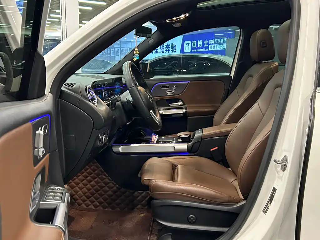 Mercedes-Benz Mercedes-Benz GLB 2020 Facelift GLB 200 Style 2020 - thumbnail 4