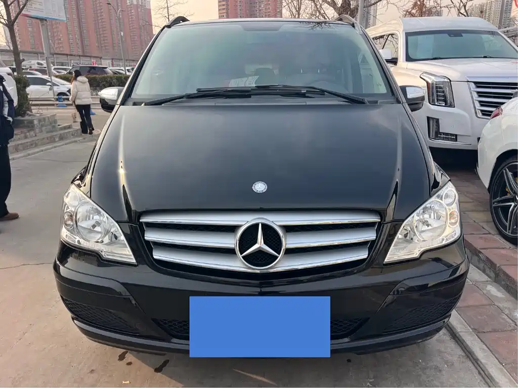 Mercedes-Benz Viano 2013 3.0L Comfort Edition 2016 - thumbnail 2