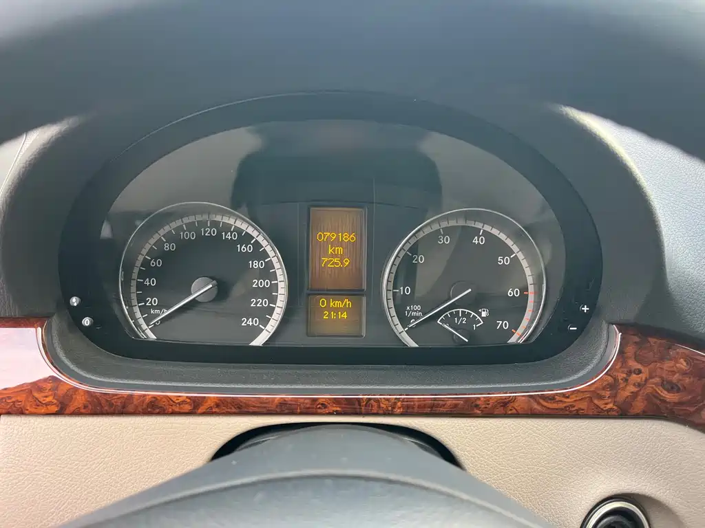 Mercedes-Benz Viano 2013 3.0L Comfort Edition 2016 - thumbnail 10