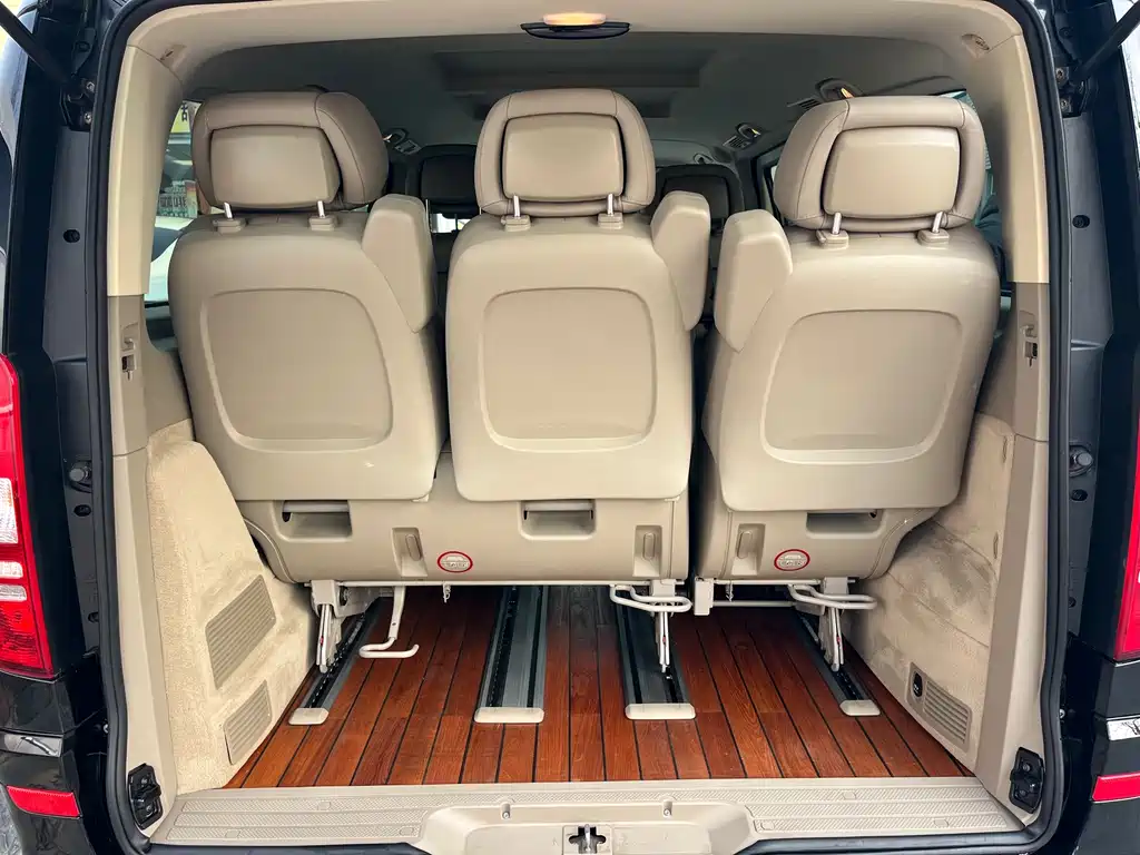 Mercedes-Benz Viano 2013 3.0L Comfort Edition 2016 - thumbnail 12