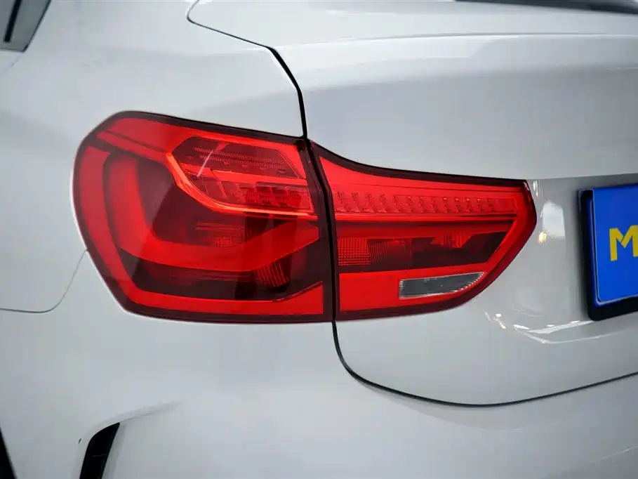 BMW BMW 1 Series 2021 Model Update 120i M Sport Shadow Night Edition 2021 - thumbnail 26