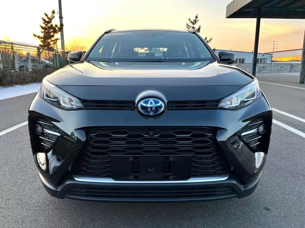 Toyota Venza 2023 Dual Engine 2.5L E-CVT AWD Premium Edition 2023 - thumbnail 2