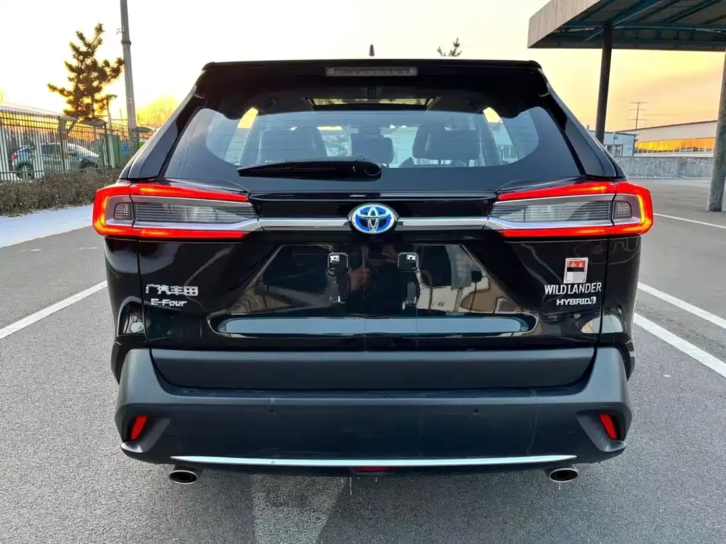 Toyota Venza 2023 Dual Engine 2.5L E-CVT AWD Premium Edition 2023 - thumbnail 5