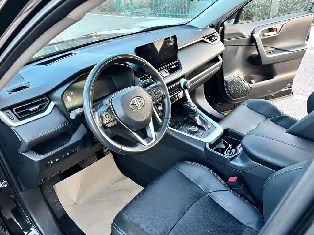 Toyota Venza 2023 Dual Engine 2.5L E-CVT AWD Premium Edition 2023 - thumbnail 7