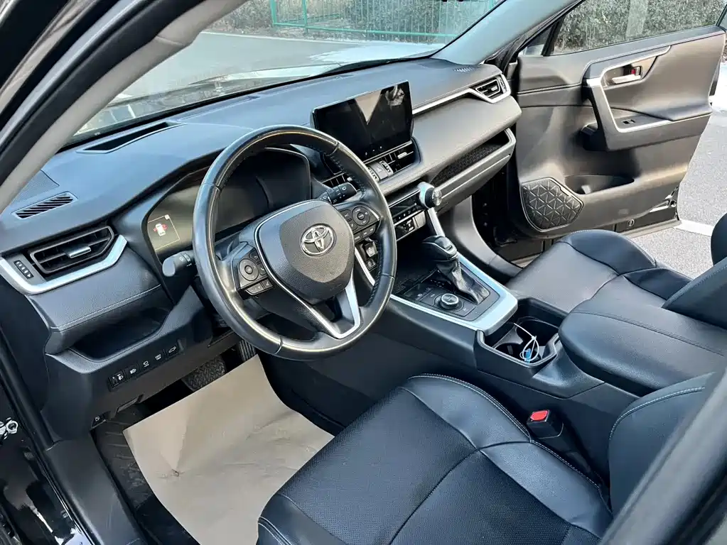 Toyota Venza 2023 Dual Engine 2.5L E-CVT AWD Premium Edition 2023 - thumbnail 11