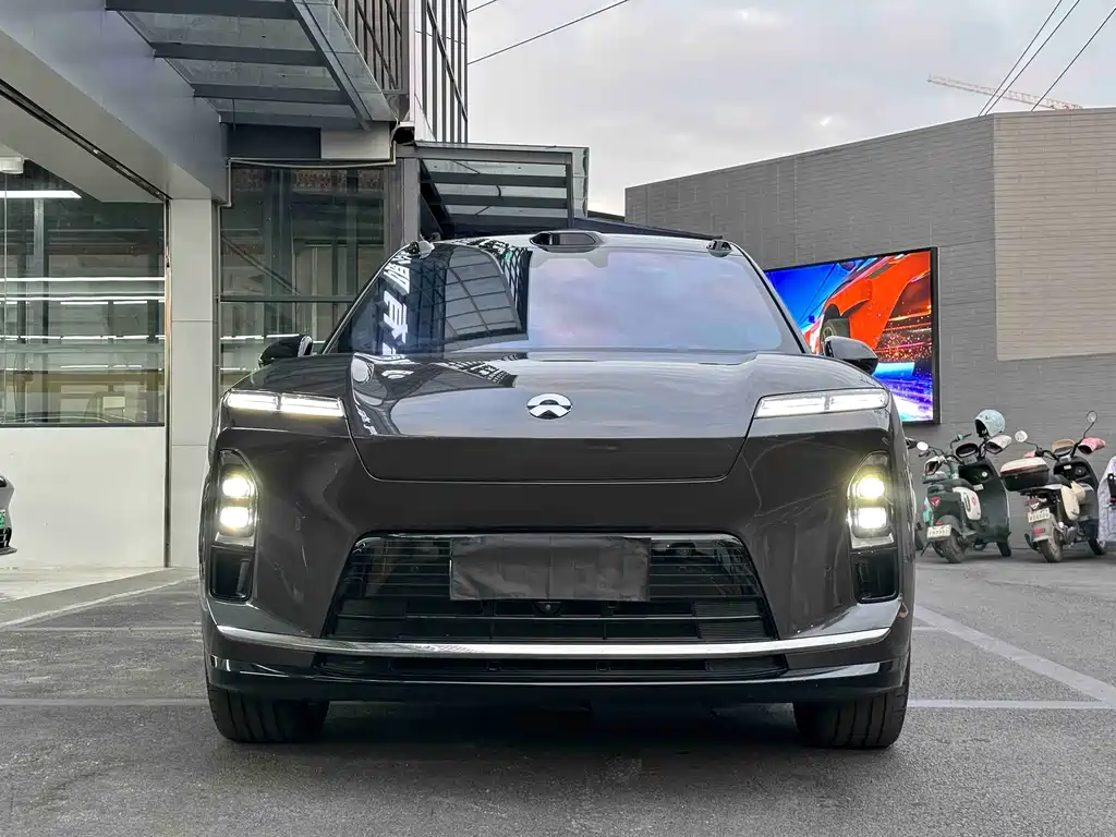 NIO NIO ES8 2026 Signature Edition 6-Seat Executive 2025 - thumbnail 3