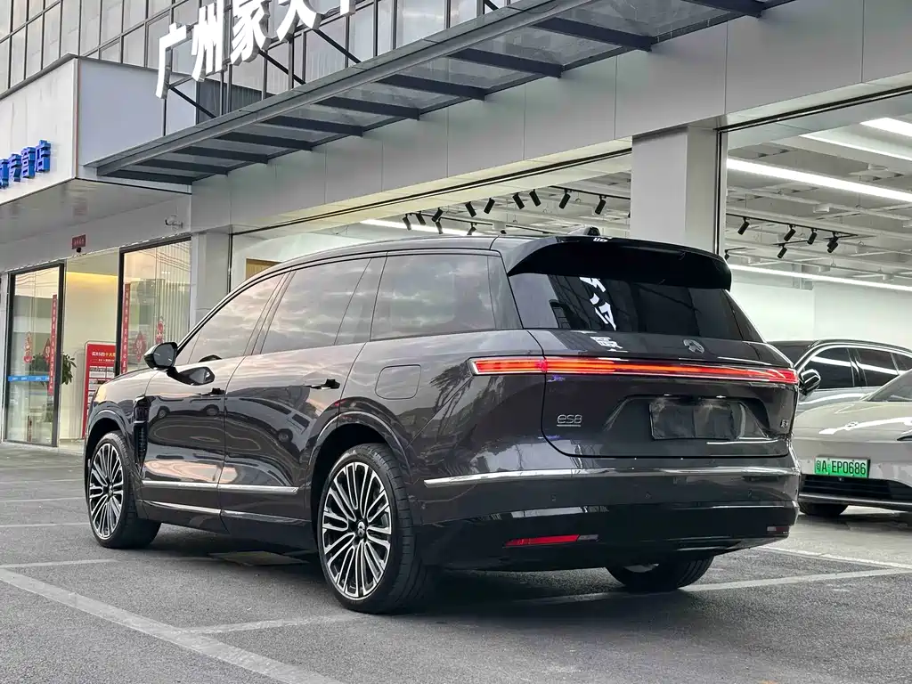 NIO NIO ES8 2026 Signature Edition 6-Seat Executive 2025 - thumbnail 5