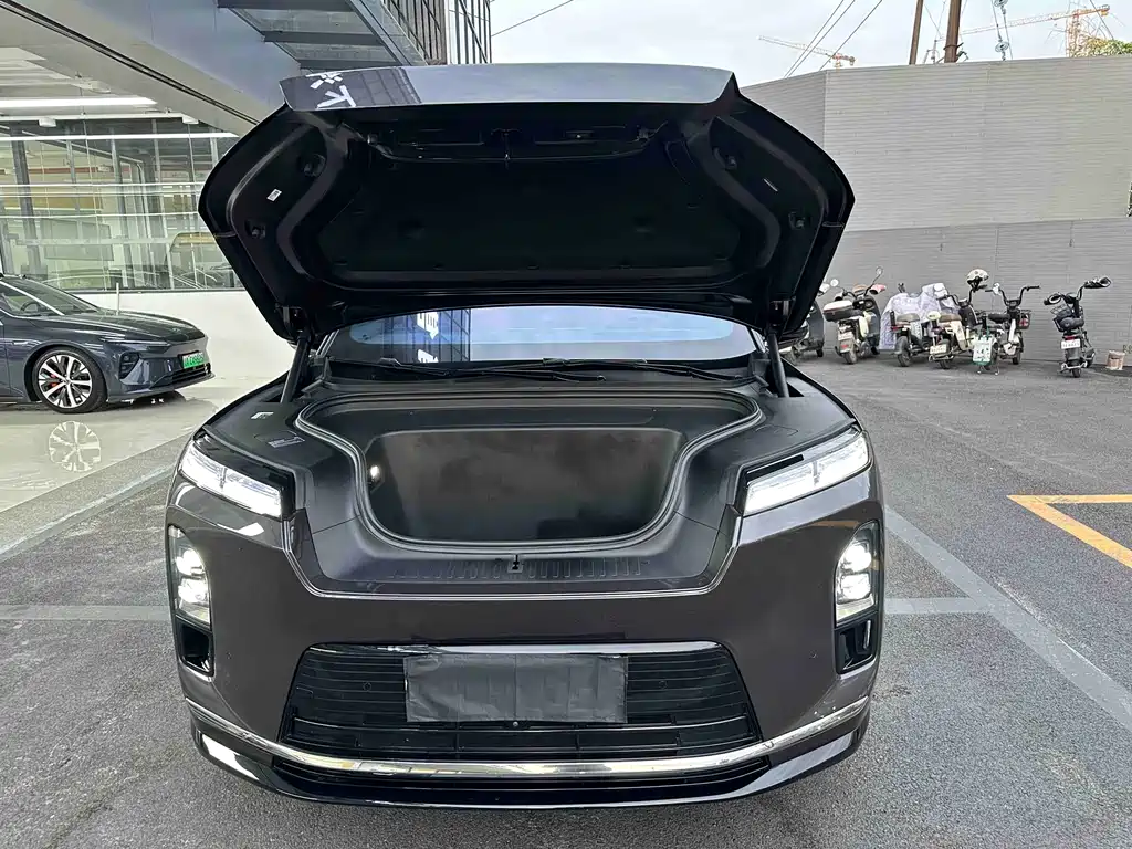 NIO NIO ES8 2026 Signature Edition 6-Seat Executive 2025 - thumbnail 13
