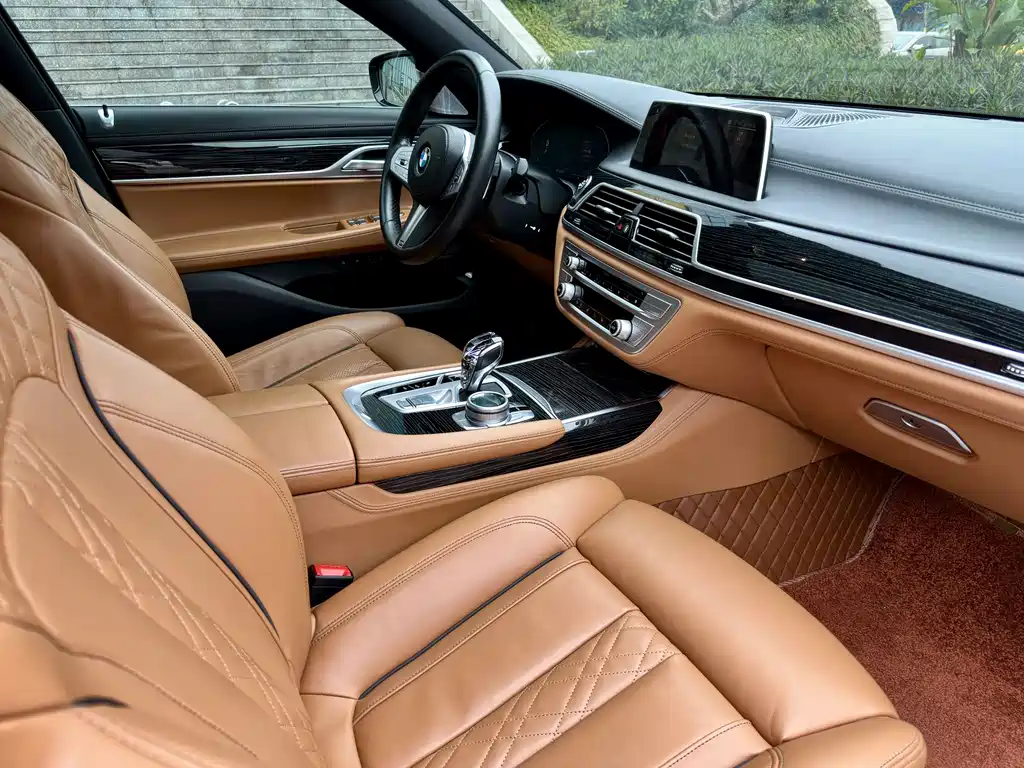 BMW BMW 7 Series 2021 730Li M Sport Package 2022 - thumbnail 11