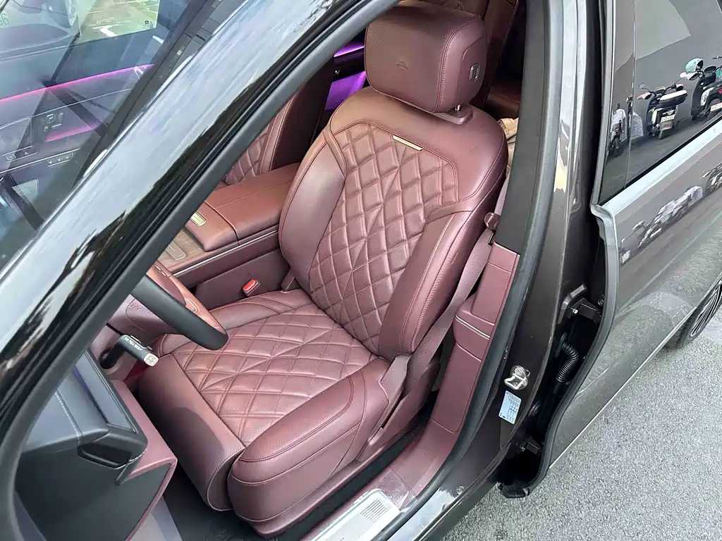 NIO NIO ES8 2026 Signature Edition 6-Seat Executive 2025 - thumbnail 18