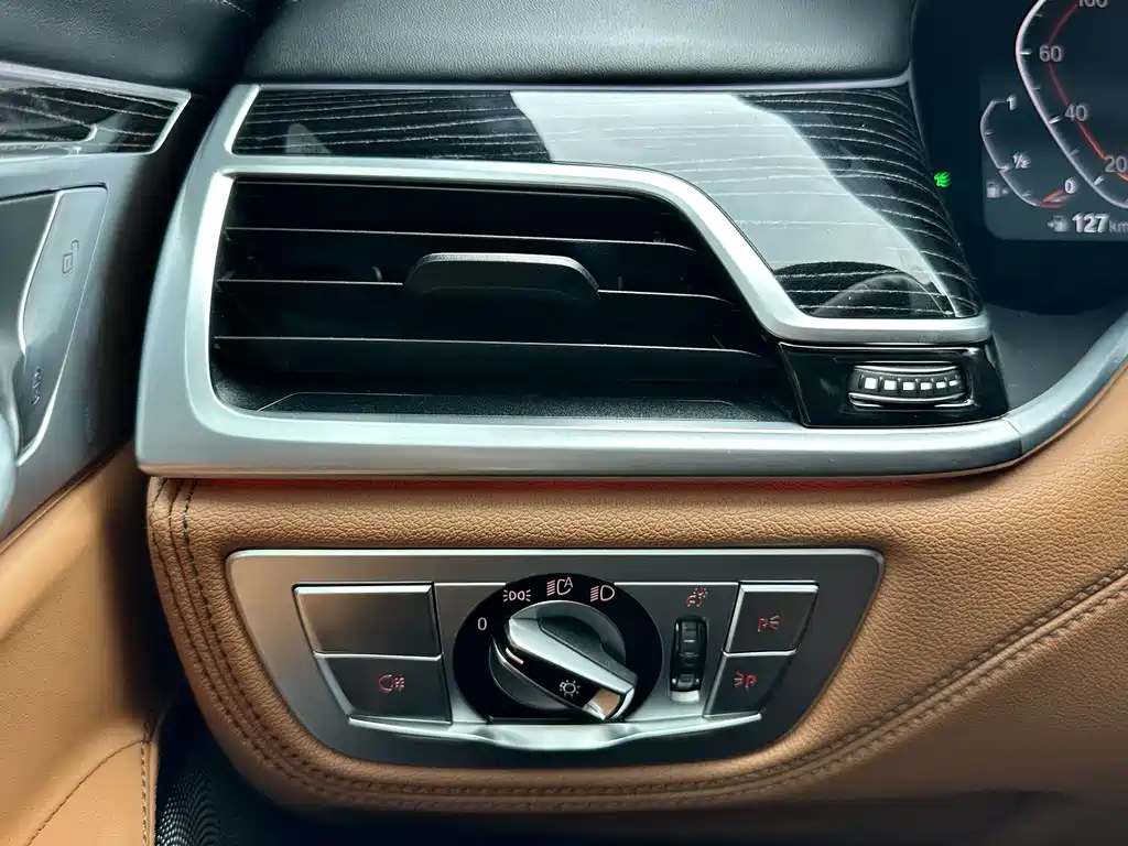 BMW BMW 7 Series 2021 730Li M Sport Package 2022 - thumbnail 21