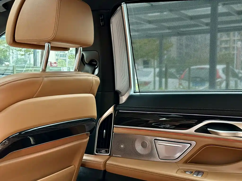 BMW BMW 7 Series 2021 730Li M Sport Package 2022 - thumbnail 27