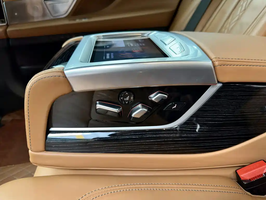 BMW BMW 7 Series 2021 730Li M Sport Package 2022 - thumbnail 30