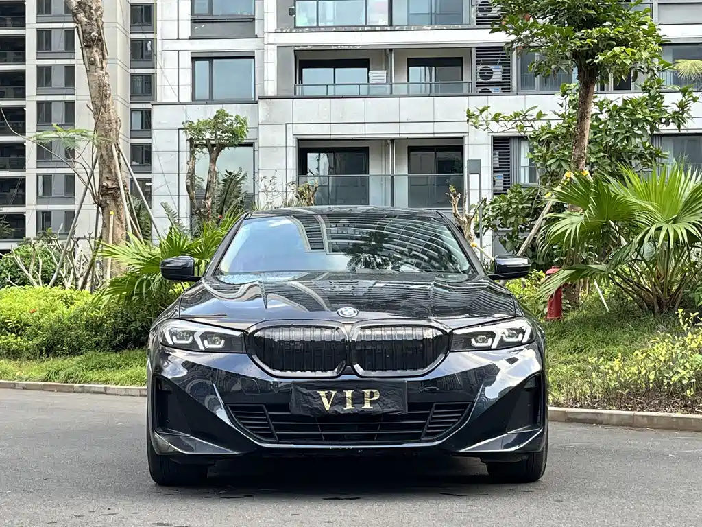 BMW BMW i3 2024 eDrive 35 L 2023 - thumbnail 11