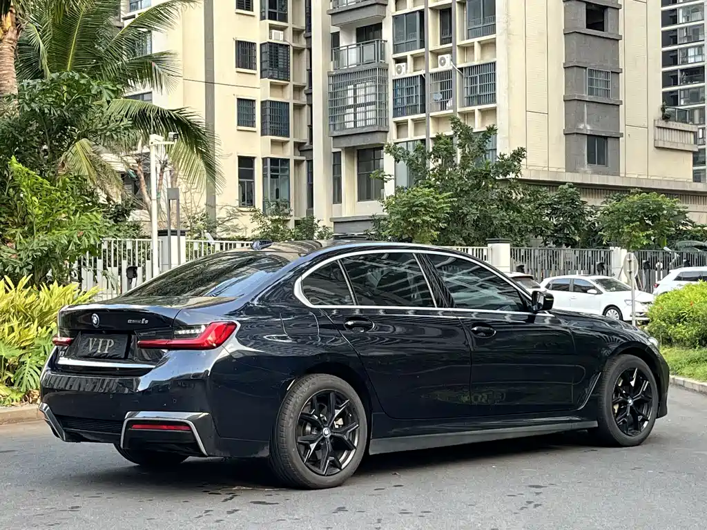 BMW BMW i3 2024 eDrive 35 L 2023 - thumbnail 16