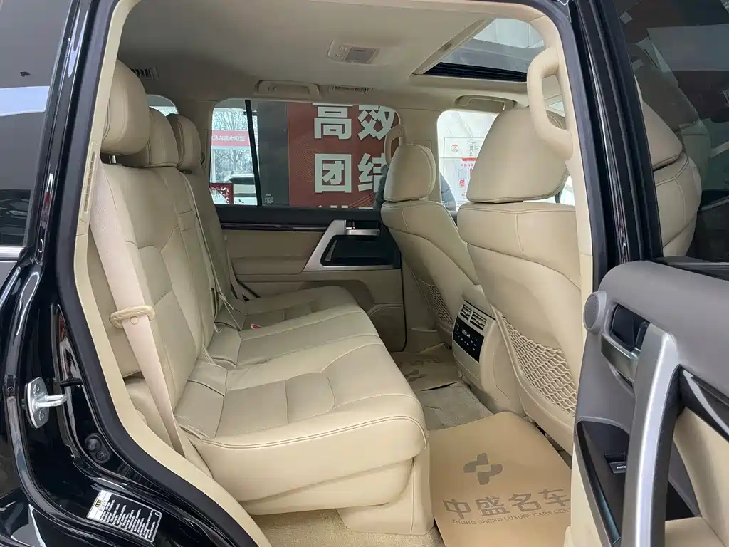 Toyota Land Cruiser 2016 4.0L Automatic VX-R 2016 - thumbnail 17