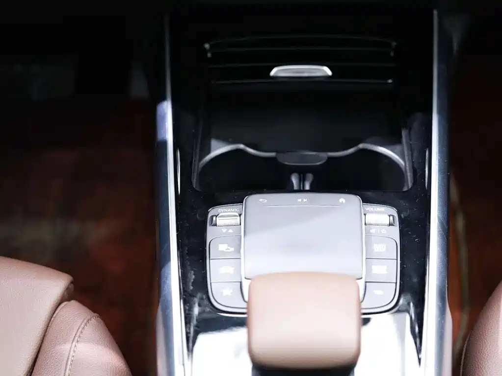 Mercedes-Benz Mercedes-Benz GLB 2023 GLB 200 Dynamic Edition 2023 - thumbnail 24