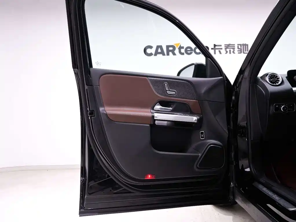 Mercedes-Benz Mercedes-Benz GLB 2023 GLB 200 Dynamic Edition 2023 - thumbnail 27
