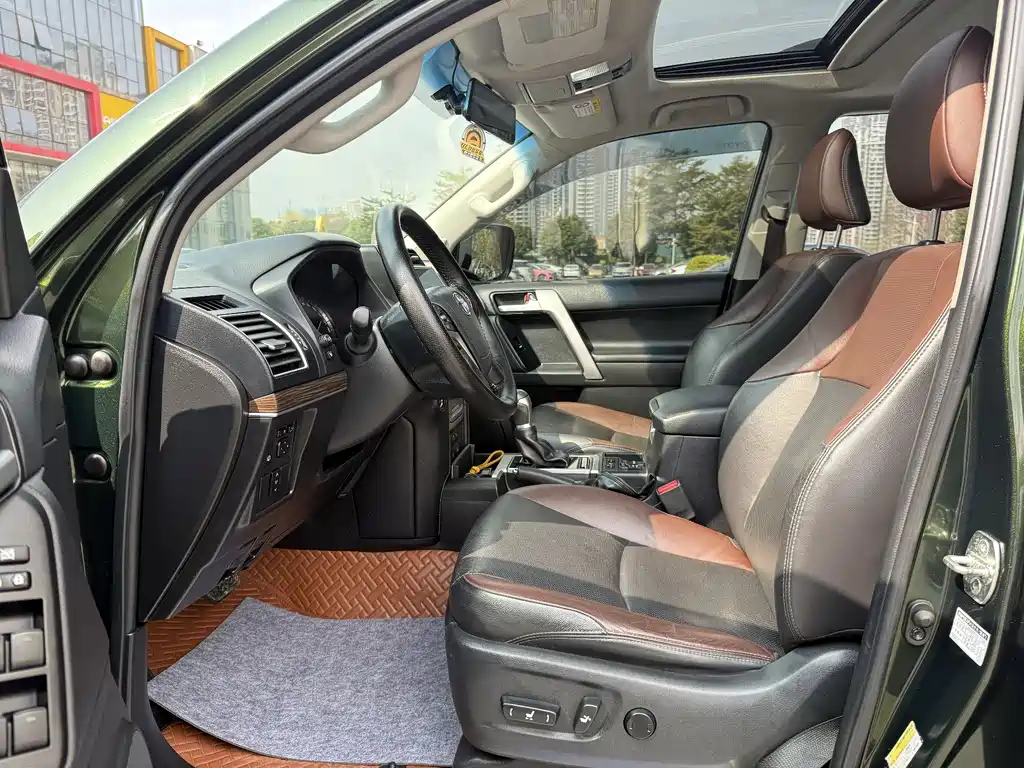 Toyota Prado 2019 3.5L Automatic TX-L Premium with Rear-Mounted Spare Tire 2019 - thumbnail 7