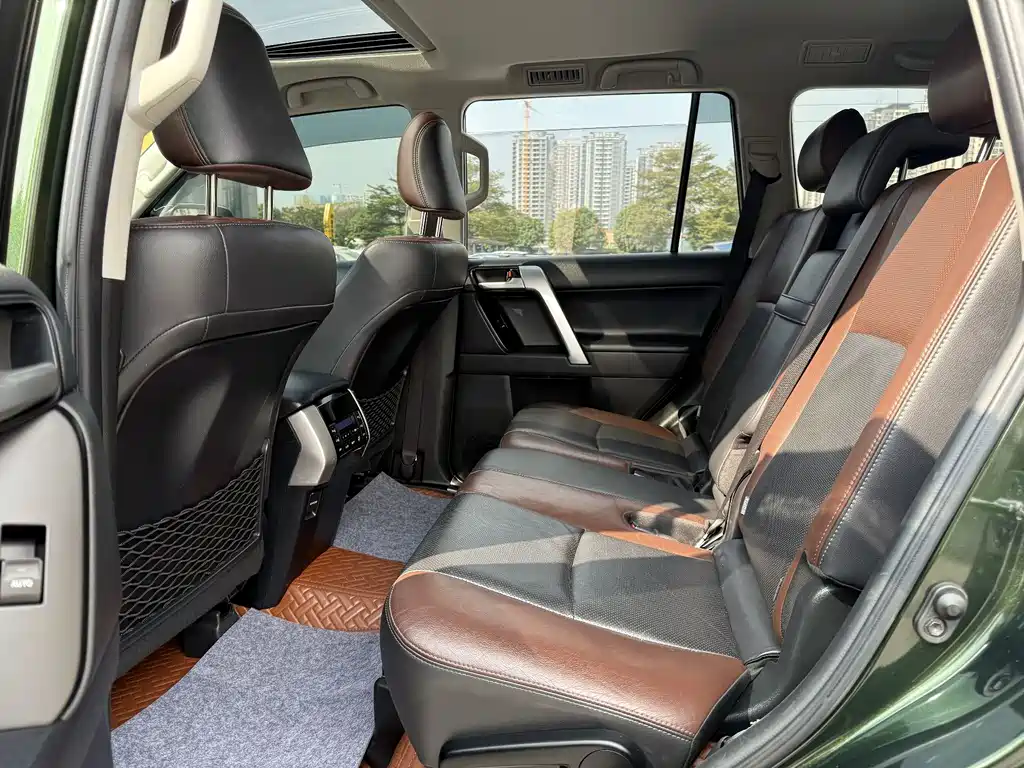 Toyota Prado 2019 3.5L Automatic TX-L Premium with Rear-Mounted Spare Tire 2019 - thumbnail 8