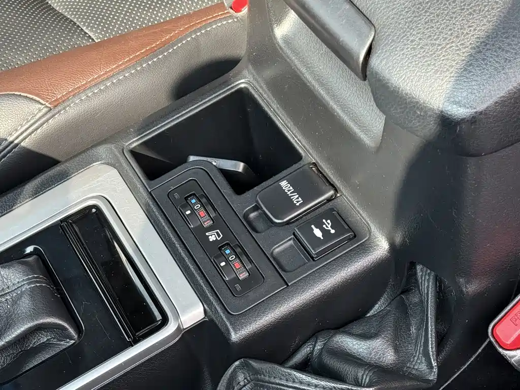 Toyota Prado 2019 3.5L Automatic TX-L Premium with Rear-Mounted Spare Tire 2019 - thumbnail 12