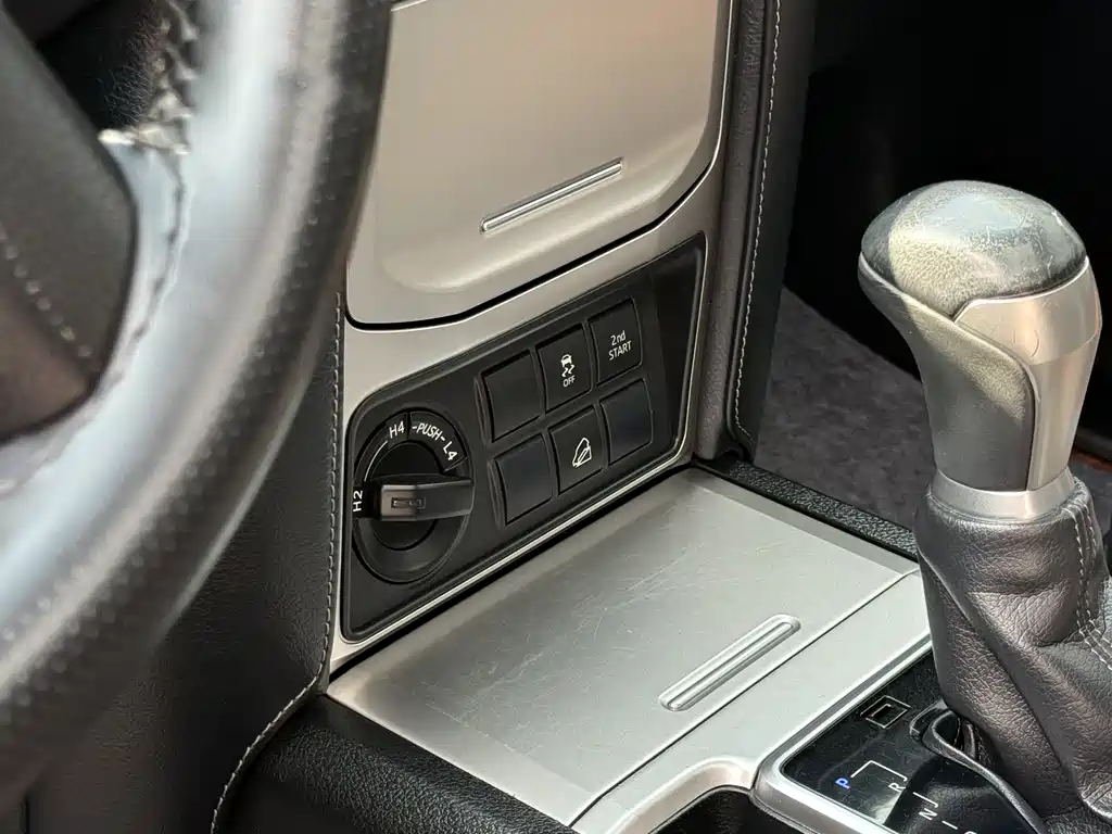 Toyota Prado 2019 3.5L Automatic TX-L Premium with Rear-Mounted Spare Tire 2019 - thumbnail 14