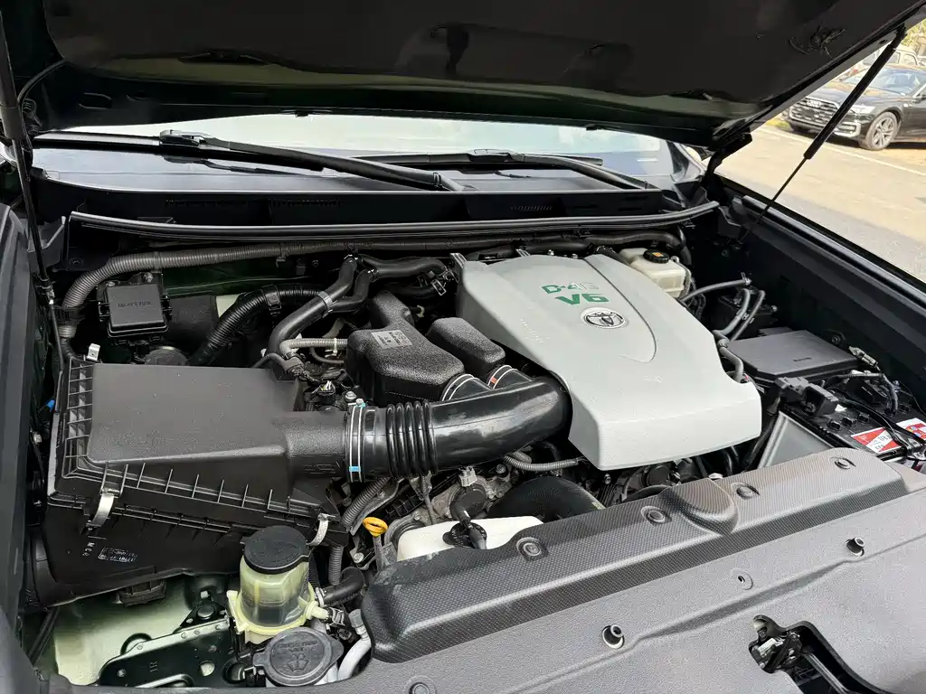 Toyota Prado 2019 3.5L Automatic TX-L Premium with Rear-Mounted Spare Tire 2019 - thumbnail 18
