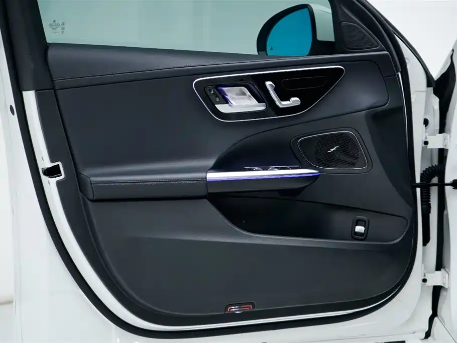Mercedes-Benz Mercedes-Benz C-Class 2023 C 260 L Sport Edition 2023 - thumbnail 16