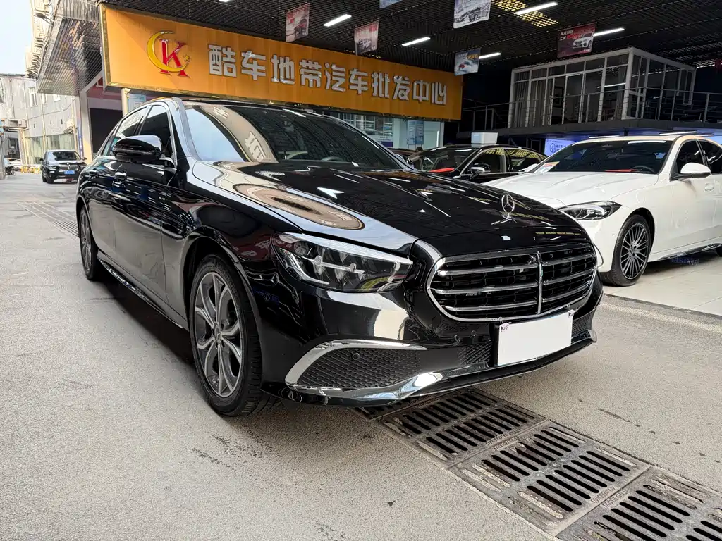 Mercedes-Benz Mercedes-Benz E-Class 2022 Model Year Facelift III E 300 L Sport Luxury 2022 - thumbnail 3