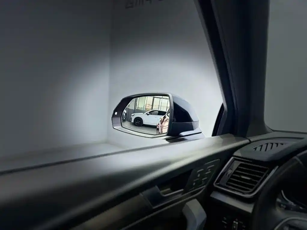 Audi Audi Q5L Sportback 2022 40 TFSI Luxury Edition 2023 - thumbnail 16